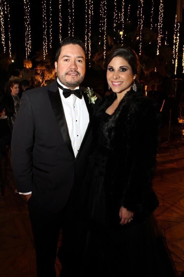 Invitados.