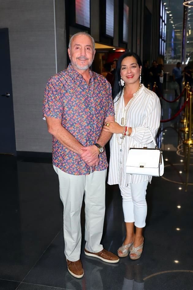 Guillermo Pérez Salinas y Mireya Montemayor de Pérez Salinas