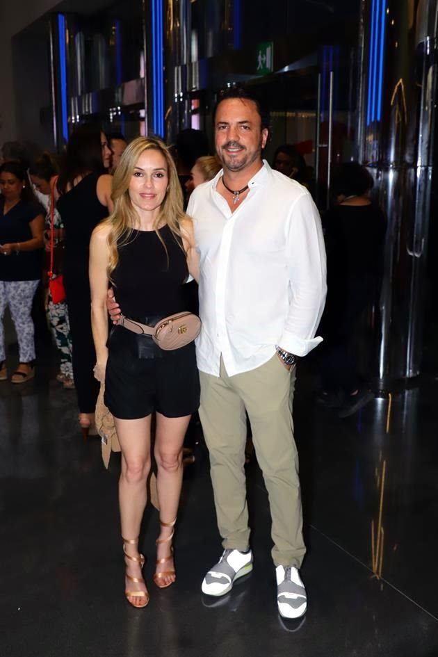 Anabella de Hoyos de Ruiz y Enrique Ruiz