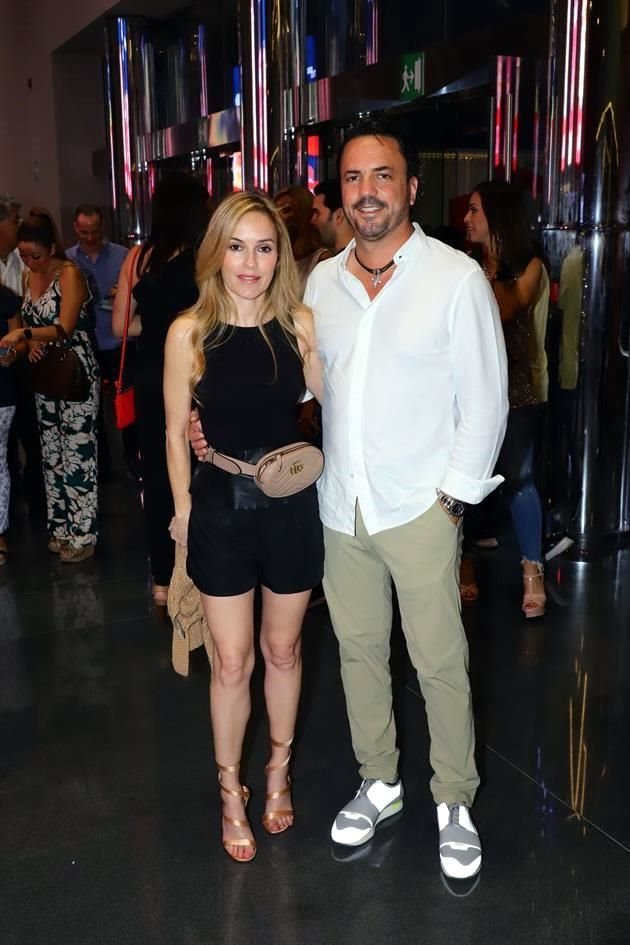 Anabella de Hoyos de Ruiz y Enrique Ruiz
