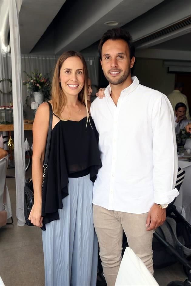 Lorenza González Guerra y Alejandro Valdivia