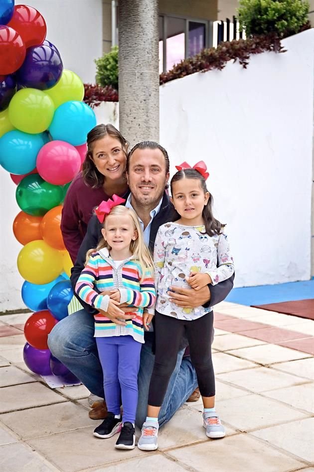 Antonella, Pedro,Valentina e Isabella Javelly en Oakhill.