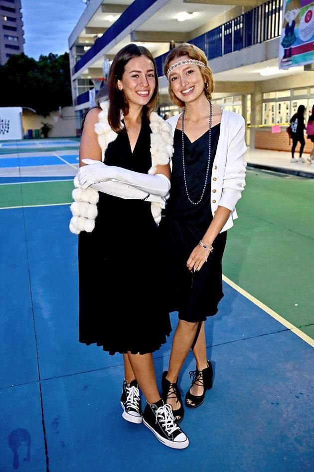 Ana González y Almudena Padilla en el Alpes San Javier. 