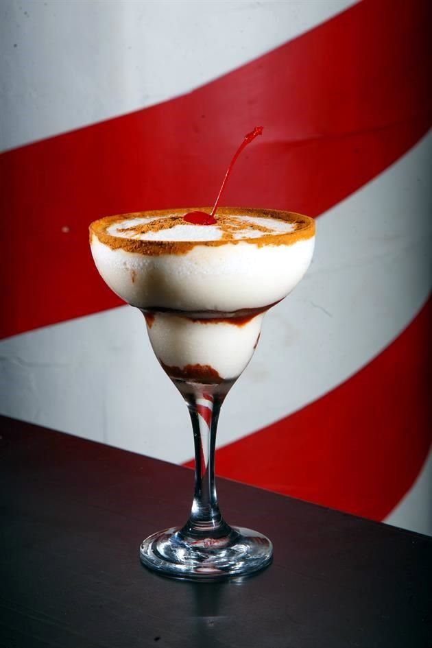 En este lugar encontrarás tragos con nombres de atracciones de circo como el trapecista, la cuerda floja o el tragafuegos.