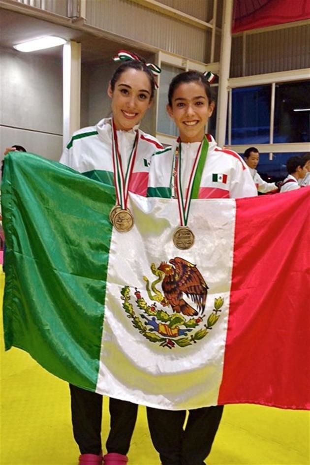 2014. Con Ana Paula García, en Campeonato Panamericano de Taekwondo, en Aguascalientes.