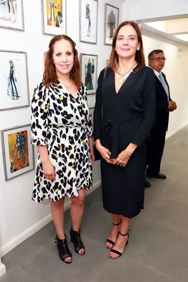 Elsa Santana y Arlette Chapoy.