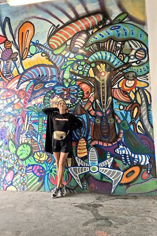 Karen Mora, street art hunter y creadora de Tour Street Art GDL