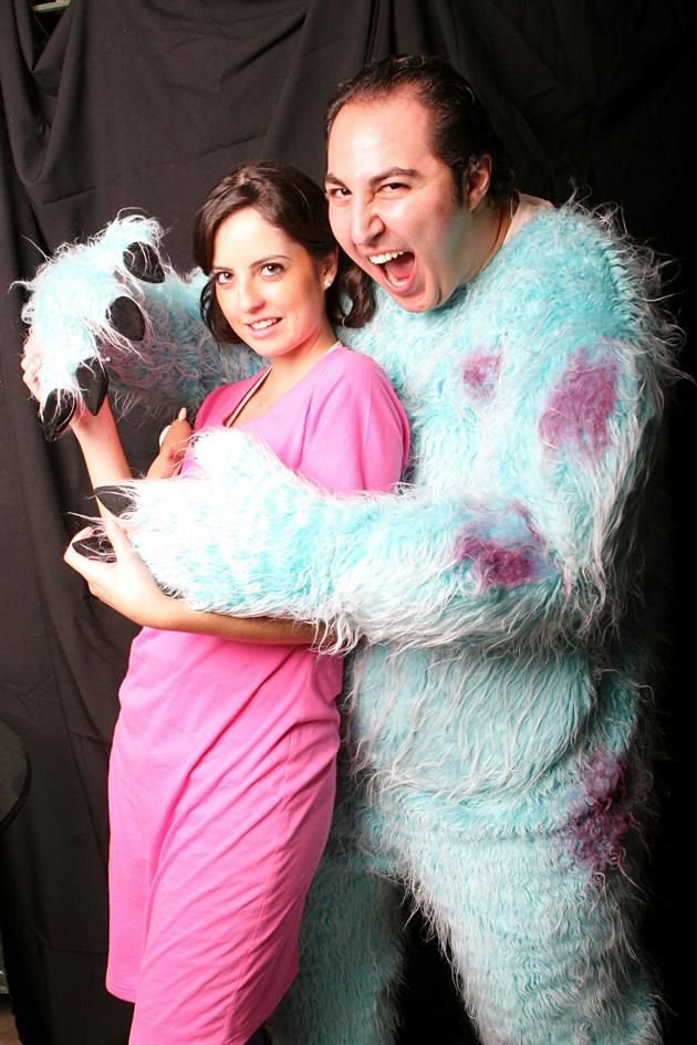 2009. Como 'Boo' y 'Sully', de Monsters Inc., en una fiesta de disfraces de Memo Villareal.
