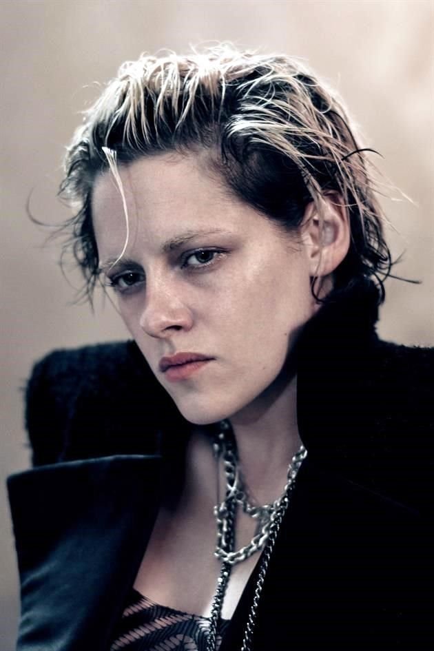 Kristen Stewart fue captada por la lente de  Paolo Roversi para el calendario Pirelli 2020.