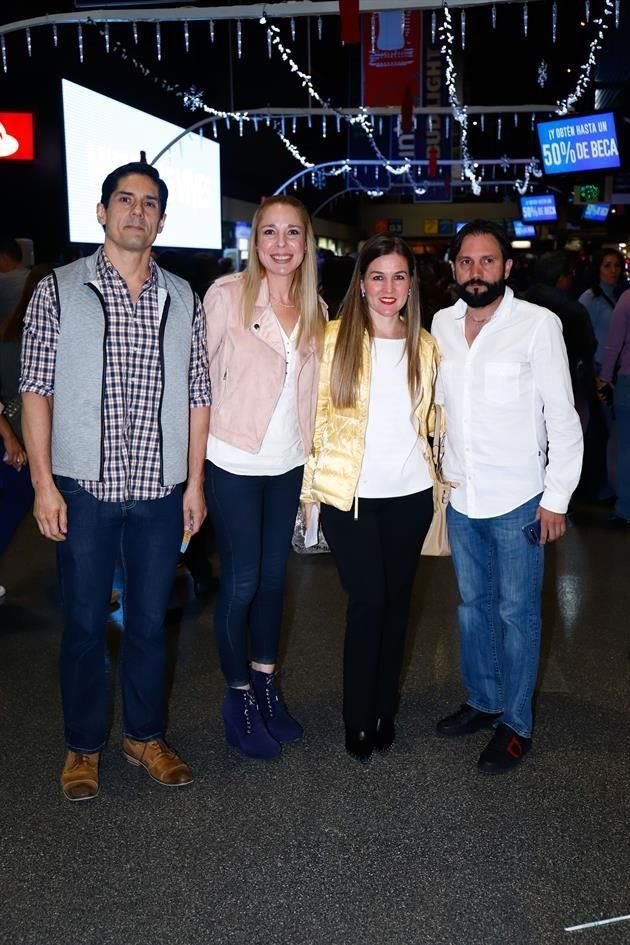 Jorge Chapa, Queta Escobedo de Chapa, Melinda Villarreal de Salazar y César Salazar