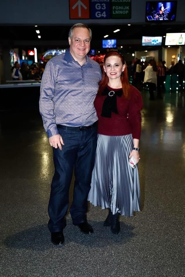 Erick Mancera y Lorena Campos