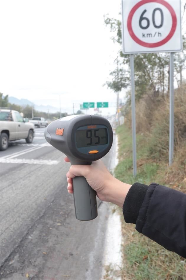 Frente a La Herradura, una zona con negocios e iglesias, fueron captados ayer vehículos circulando a casi 100 kilómetros por hora, pese a que el límite de velocidad es de 60 kilómetros.