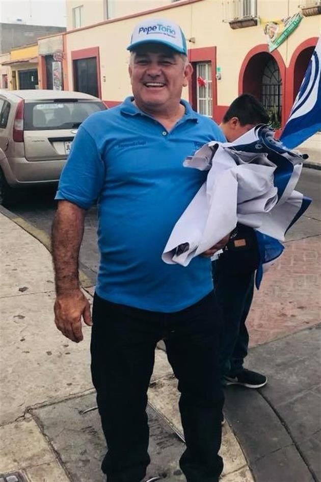 El 28 de octubre publicó en redes sociales su participación en un evento del Comité Municipal del PAN, del cual es miembro.
