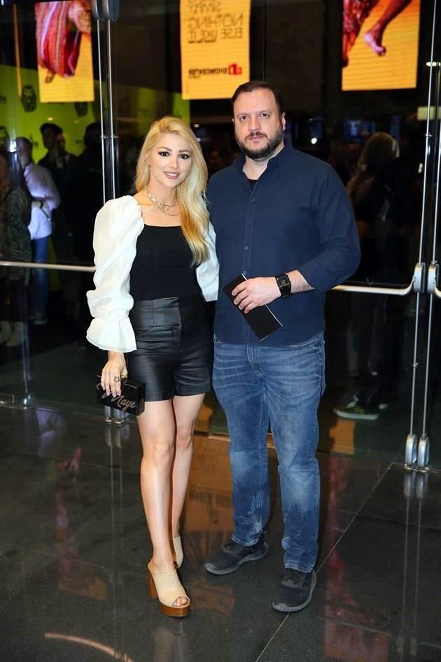 Mayela Treviño de Barragán y Daniel Barragán