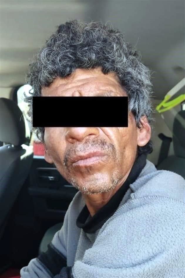 José Ángel, de 49 años, fue vinculado tras agredir a una enfermera el 23 de abril afuera de la Clínica 110 del IMSS. Rostro cubierto por la autoridad.