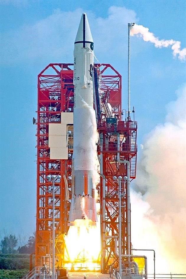El cohete Atlas-Centauro fue parte de una fallida misión de aterrizaje lunar sin tripulantes hace 54 años.