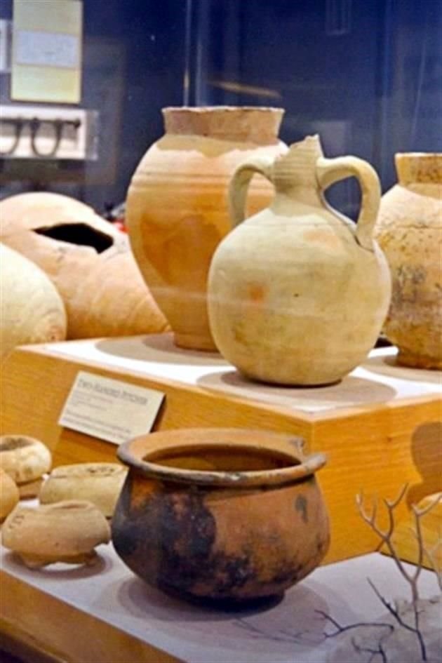 El Museo Marítimo Mel Fisher prepara la muestra con más de mil piezas, muchas de ellas objetos de la vida cotidiana.