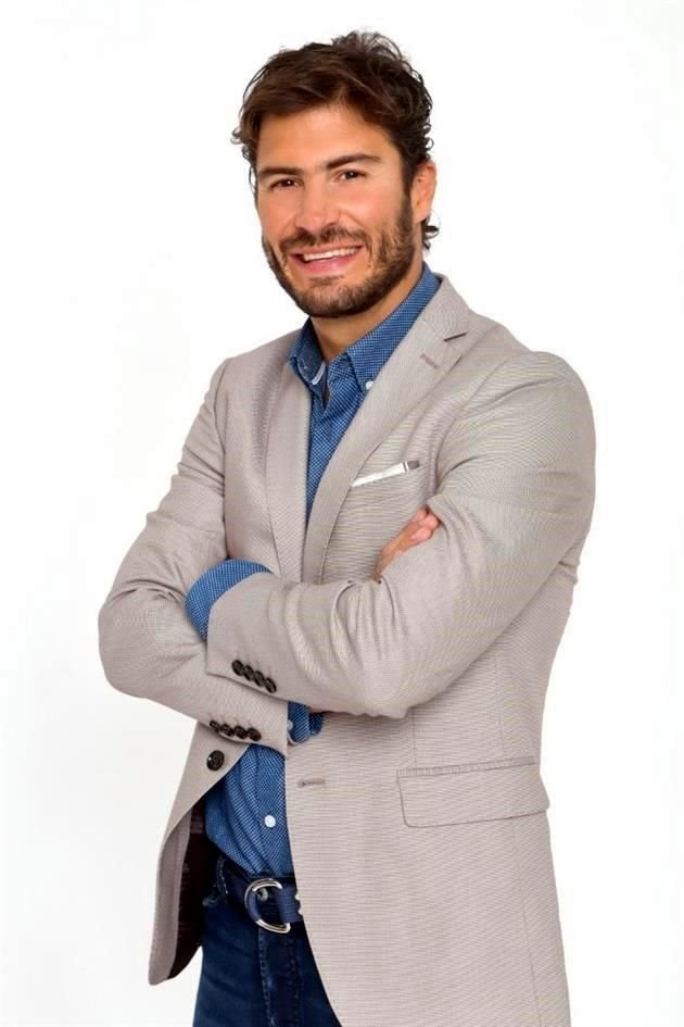 El ex integrante del grupo Mercurio está al frente del programa.