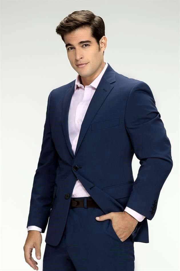 El actor Danilo Carrera presenta mañana su trabajo en la  Feria Internacional del Libro de Guadalajara.