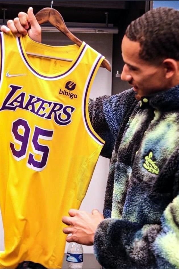 A Toscano le ilusiona su llegada a los Lakers.
