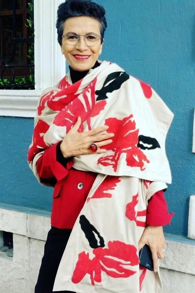 Patricia Reyes Spíndola.
