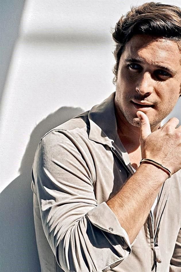 Diego Boneta.