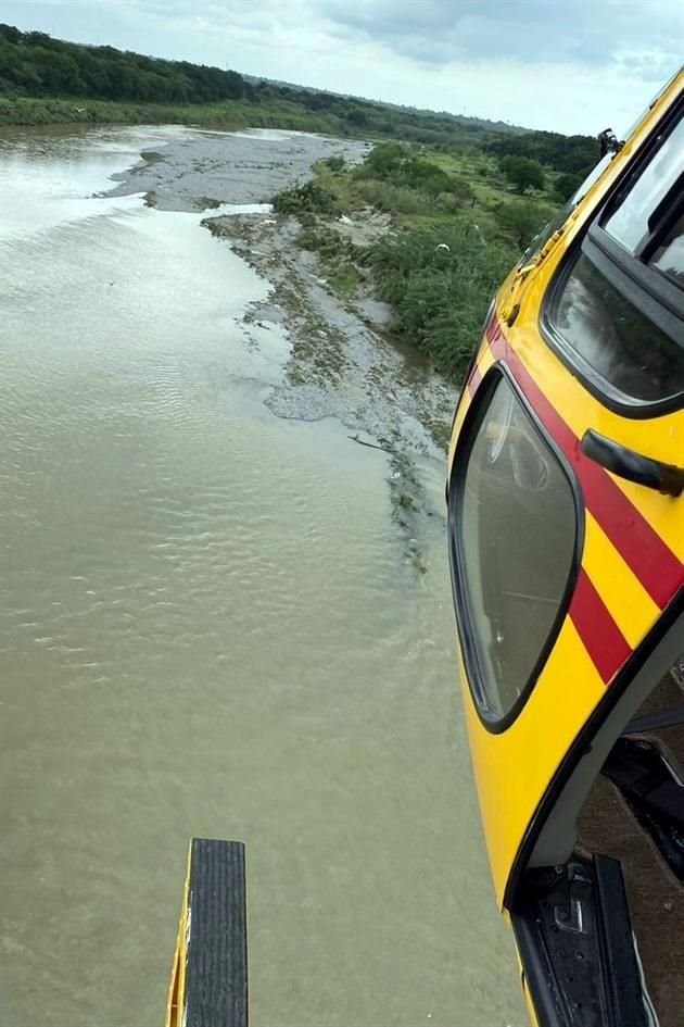 Luego de ser arrastada junto con su vehículo Chevrolet Onix, la corriente los llevó hasta el cauce del Arroyo Las Sabinitas, que kilómetros más adelante desemboca en el Río Santa Catarina.