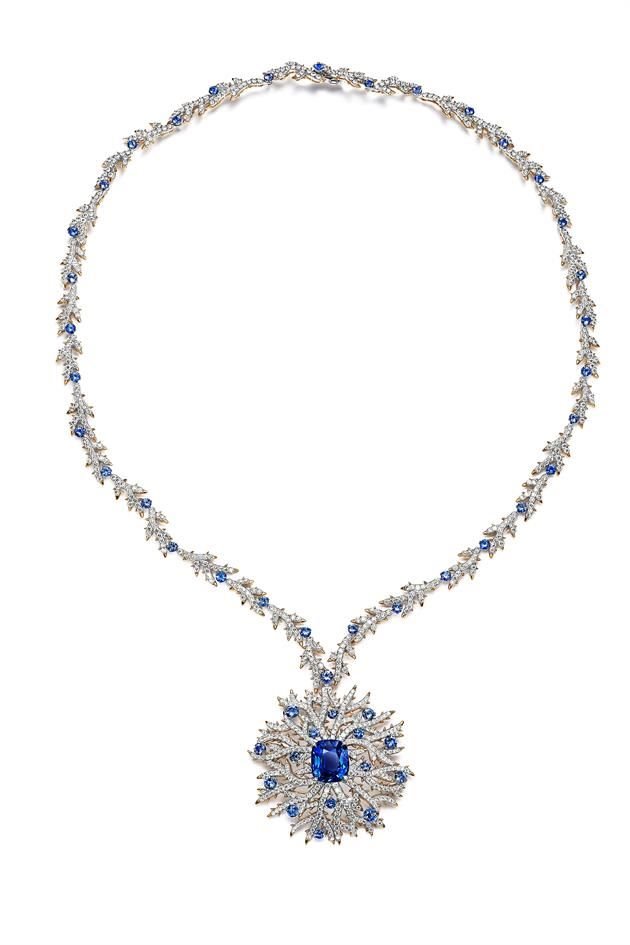 La firma Tiffany & Co. presentó su colección inspirada en el océano Blue Book 2023: Out of the Blue, la cual debutará en verano.