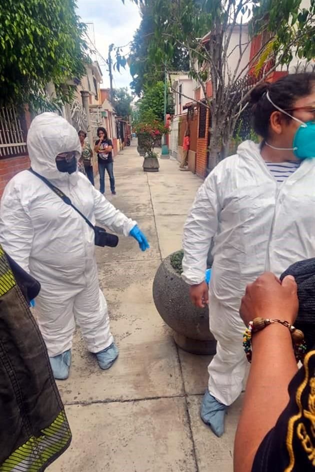 Personal de emergencia encontró el cuerpo de una mujer en estado de descomposición al interior de su domicilio, en la Colonia Villa Prados.