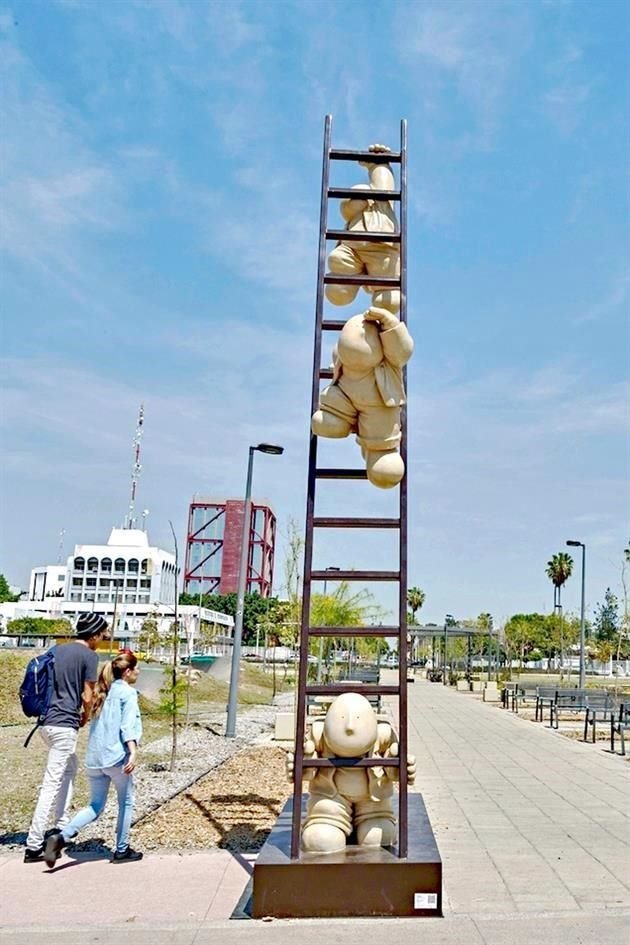 La escultura monumental de 'Big, Big Steps' tendrá una altura de 10.8 metros, casi tres metros más de altura que La Minerva.