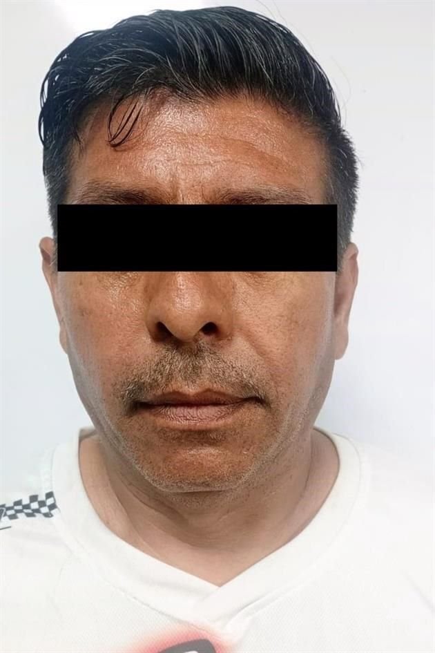 El detenido fue identificado como Ricardo, de 47 años.