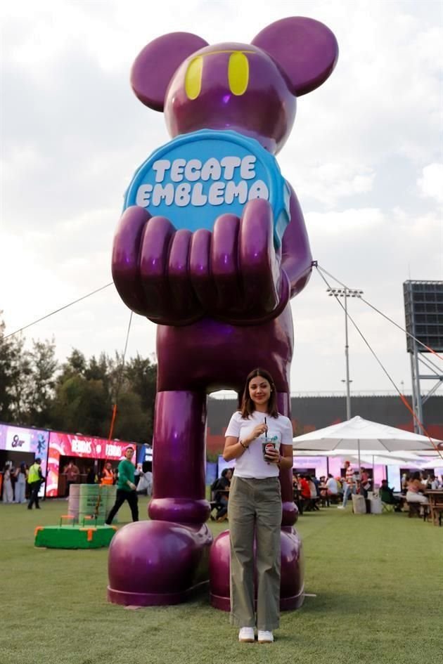 Los tótems del festival también sirvieron para que los melómanos se tomaran la foto del recuerdo.