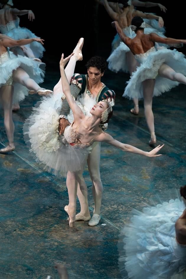 El 14 de julio, el mexicano Isaac Hernández protagonizó 'El Lago de los Cisnes', en el cierre de temporada del American Ballet Theatre.