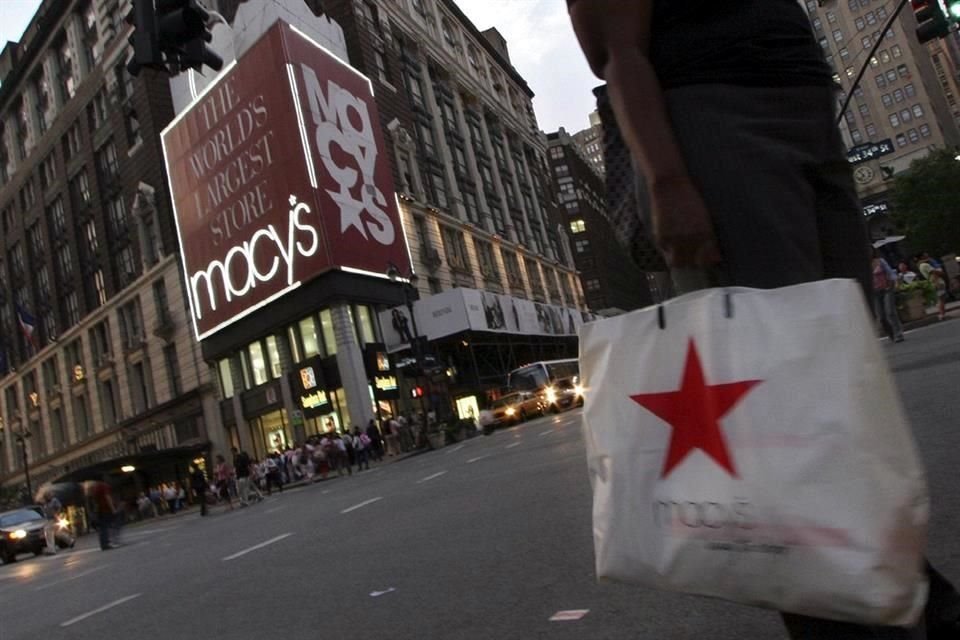 Aunque Macy's no especifica la reestructuración que prevé, medios señalan que sería un recorte de 100 puestos de vicepresidente o superior.