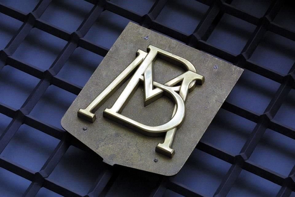 Banxico informó que la cifra alcanzada por la base monetaria al 23 de agosto de 2019 significó un incremento de 41 mil 459 millones de pesos, respecto a la misma fecha del año anterior. 