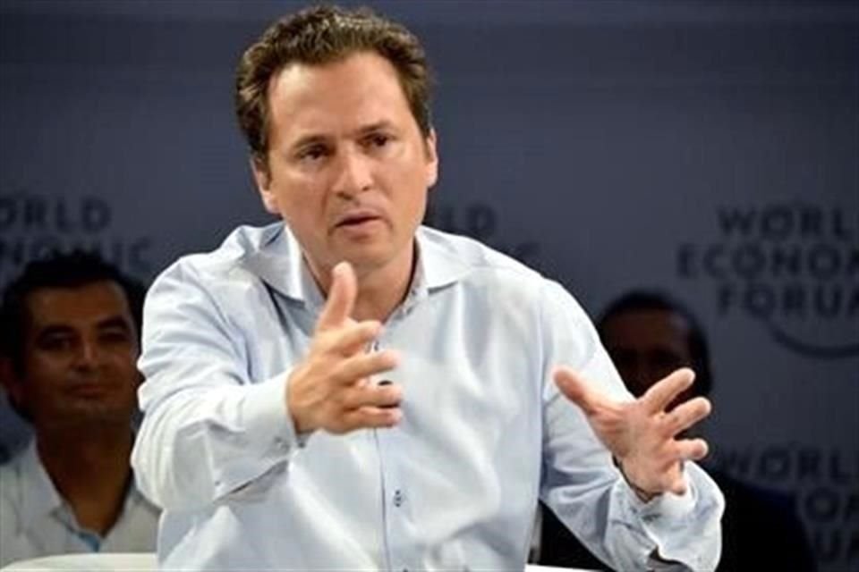 Antes de ser director de Pemex, Emilio Lozoya fue miembro del Consejo de Administración de OHL. 