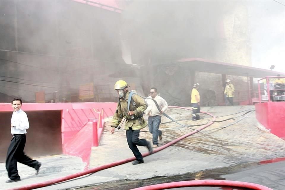 Las labores de sofocación del fuego duraron cinco horas, según información de Bomberos.