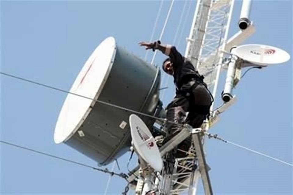 Piden especialistas modernizar la Red de Radiocomunicaciones. 