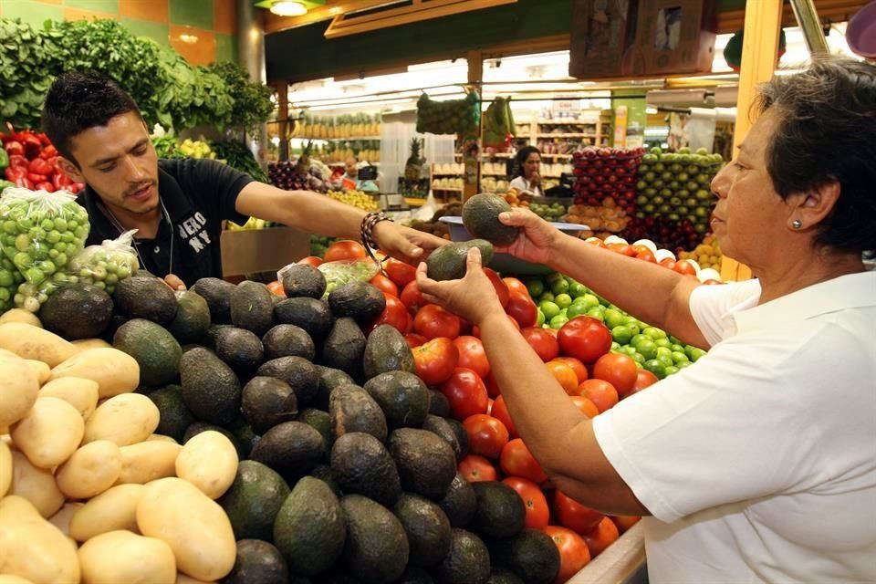 Las frutas y verduras redujeron sus precios en 1.74 por ciento durante mayo. 