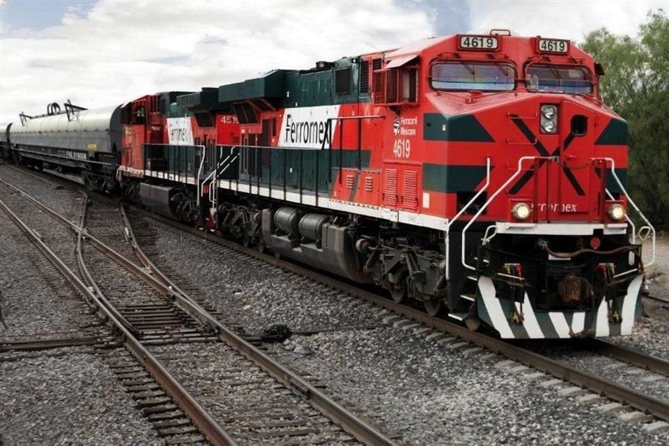 Grupo México moviliza alrededor de 3 por ciento de combustibles que podrían transportarse por tren, destacan.