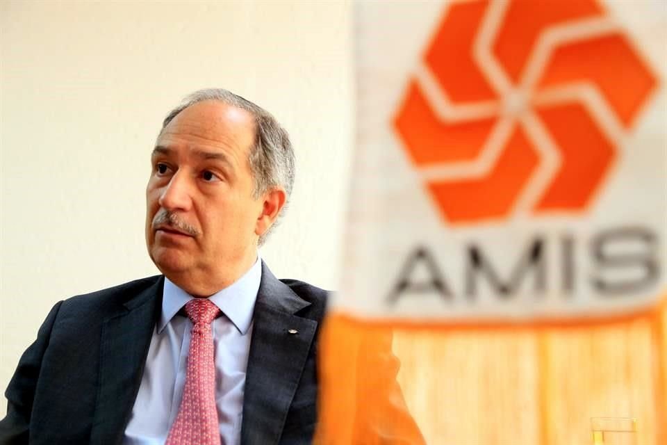 Recaredo Arias,  director general de la AMIS, dijo que las aseguradoras han realizado ejercicios para determinar el capital que tendrían si incrementaran de forma importante los siniestros provocados por el Covid-19. 