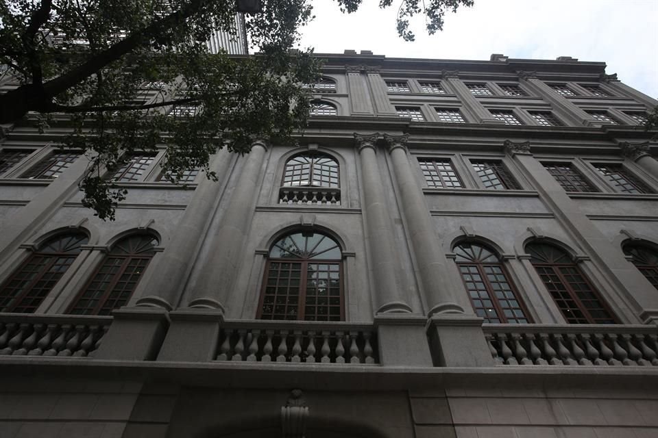 A través de la Fundación del Centro Histórico, Slim apoyó y estuvo involucrado en el proceso de rescate del inmueble desde 2004.