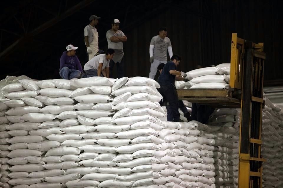 Los precios de referencia acordados con la industria mexicana protegen el ingreso de los cañeros del País, incluyendo a los jornaleros y pequeños propietarios.