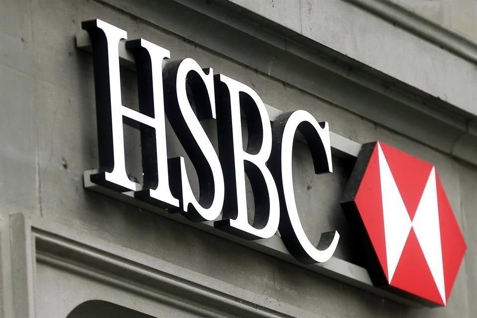 Los ingresos por intereses y primas de HSBC cayeron 11% anual, a 14 mil 808 millones de pesos.