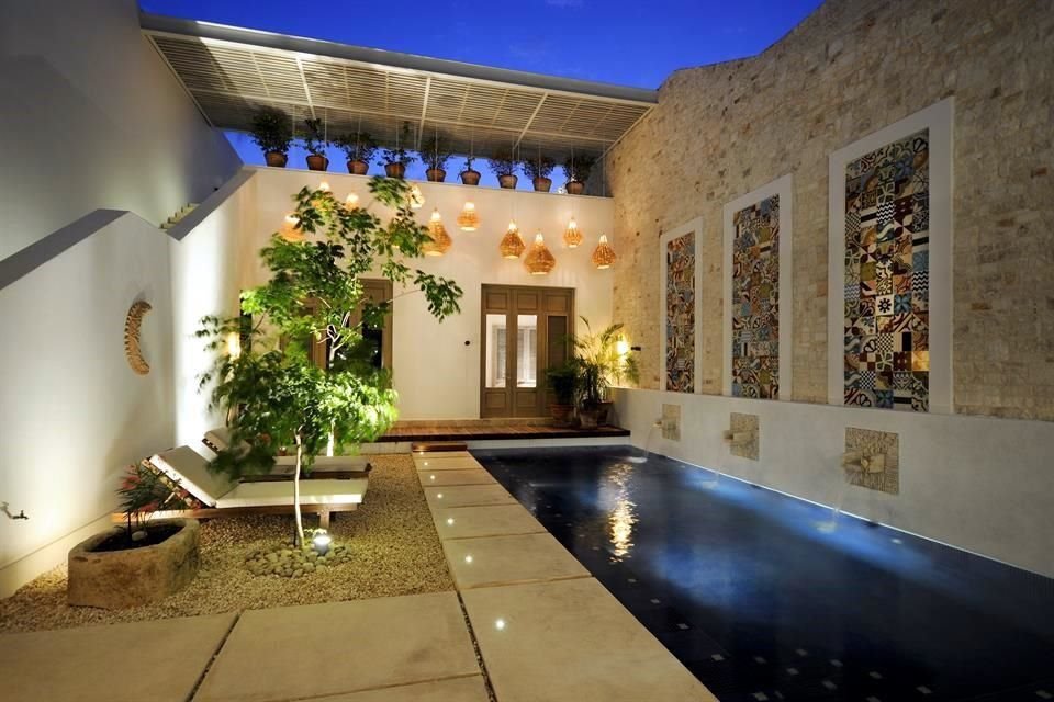 Piedras y madera son los aliados que permiten tener una decoración mexicana en el hogar.