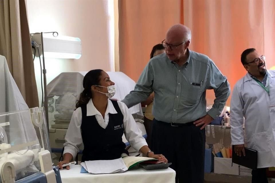 El Secretario de Salud, José Narro, anunció que la edificación del Hospital de Especialidades de Juchitán de edificará con la ayuda de una empresa.