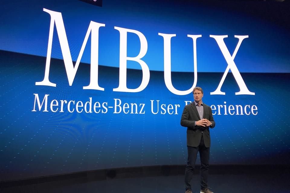 Al estilo de Siri de Apple, Alexa de Amazon o Google Assistant, Mercedes-Benz presentó MBUX, su nuevo sistema de infoentretenimiento que ahora puede usarse mediante controles de voz.