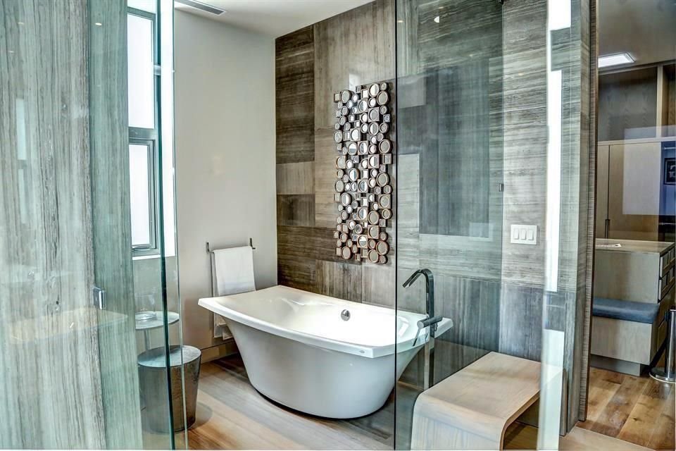 El baño es una pieza clave para mantener el valor de la vivienda.<br>La remodelación de uno con lavabo, sanitario y regadera puede tener un precio inicial de 7 mil a 20 mil pesos.<br>
