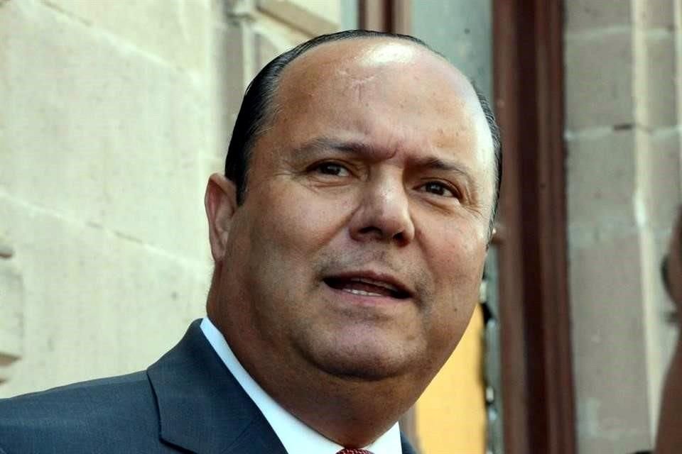De las 11 órdenes de aprehensión libradas contra el ex Mandatario, 10 fueron por delitos de peculado del fuero común y una por peculado electoral a nivel federal. 