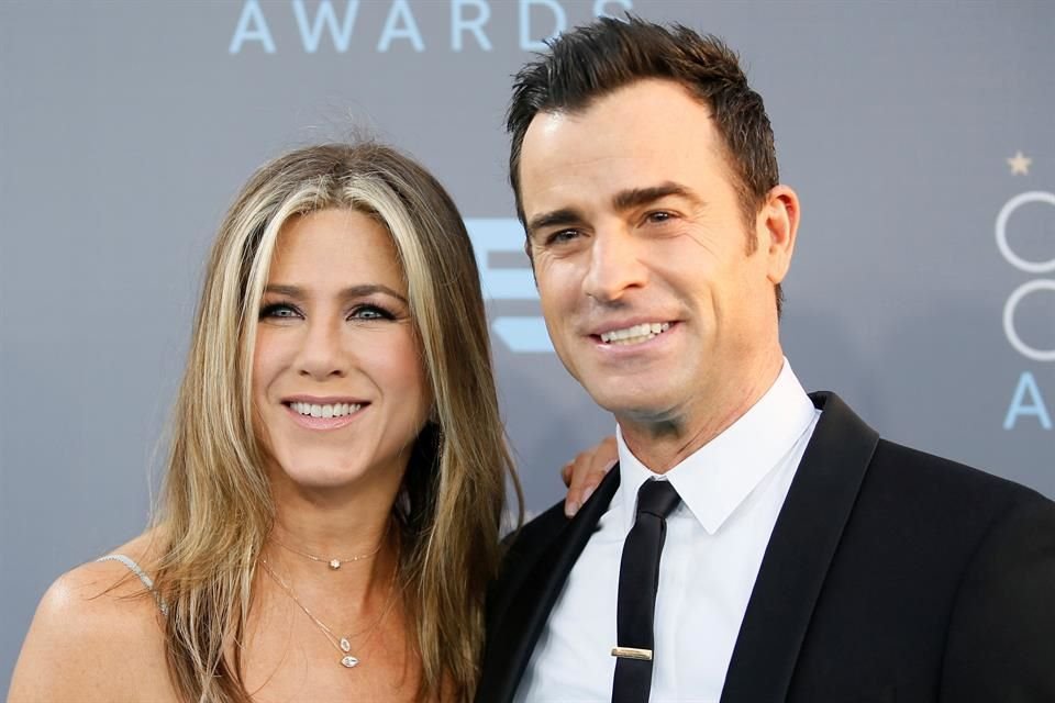 TMZ afirma que es probable que Jennifer Aniston y Justin Theroux nunca se hayan casado legalmente, por falta de registros.